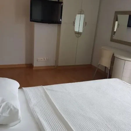 Hotel Synosse 4*
